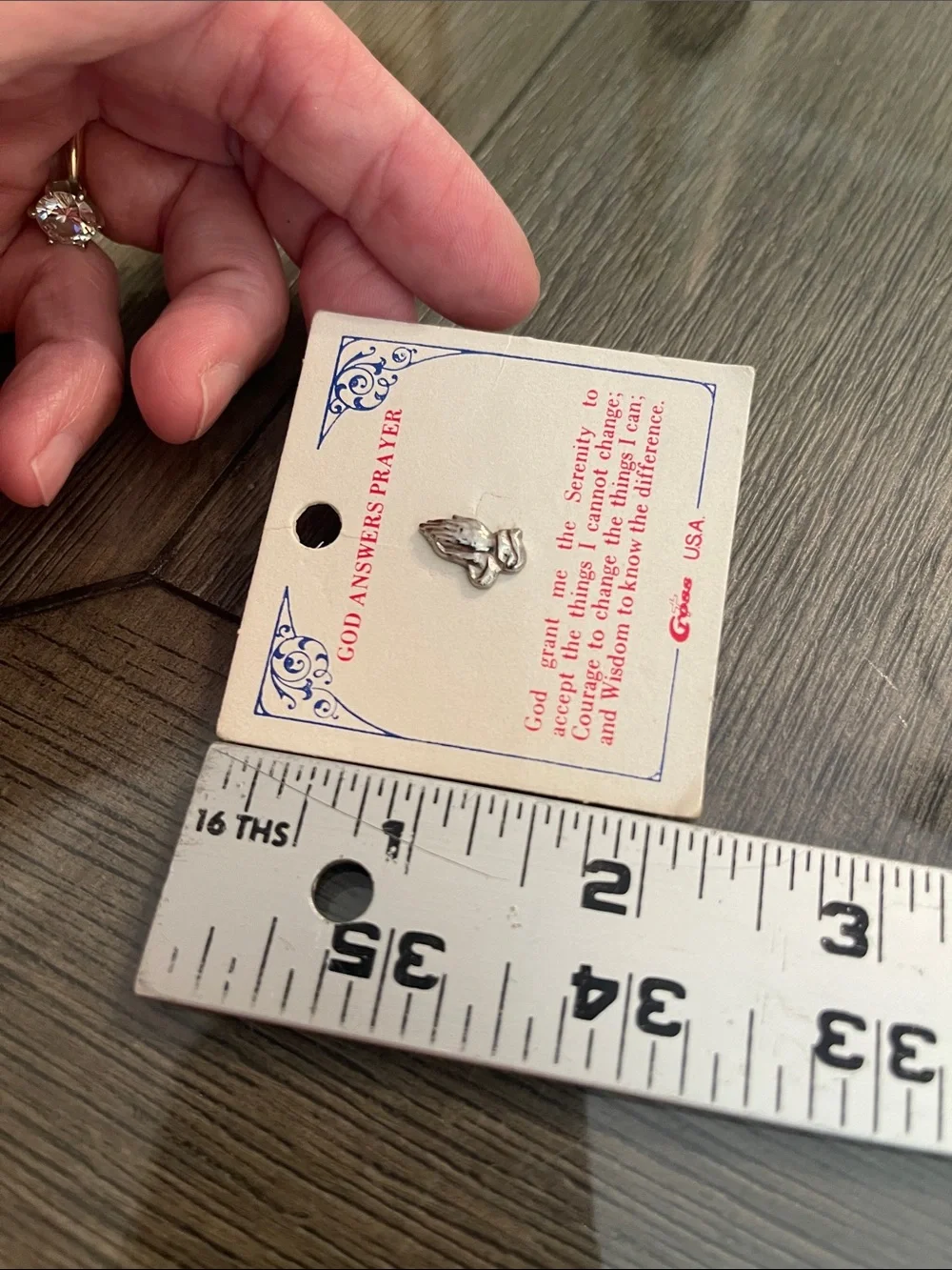 Vintage “God Answers Prayer” Silver-tone Praying Hands Pin